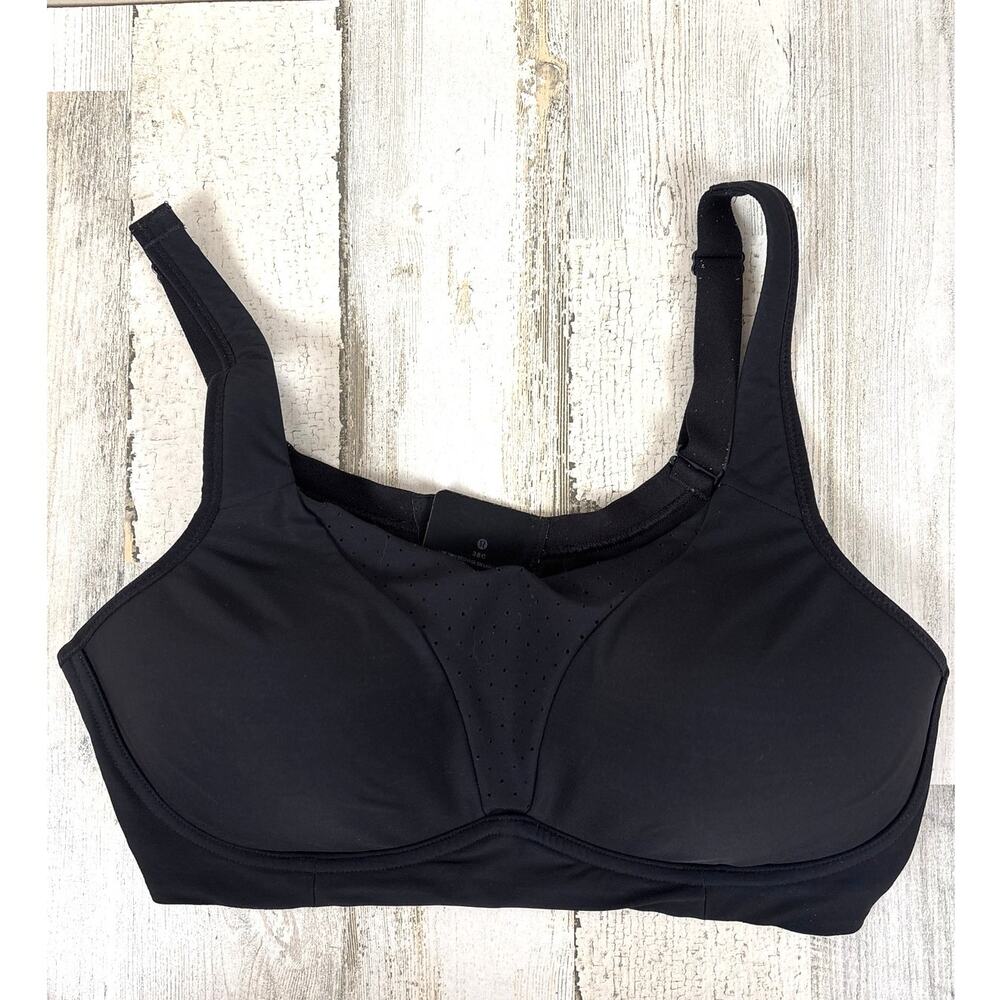 Lululemon Womens 38C Black Medium Support Sports Bra Athleisure Gym Workout
